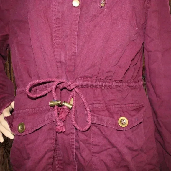 L C’Esttoi Burgundy Sherpa Lined Jacket - Picture 10 of 10